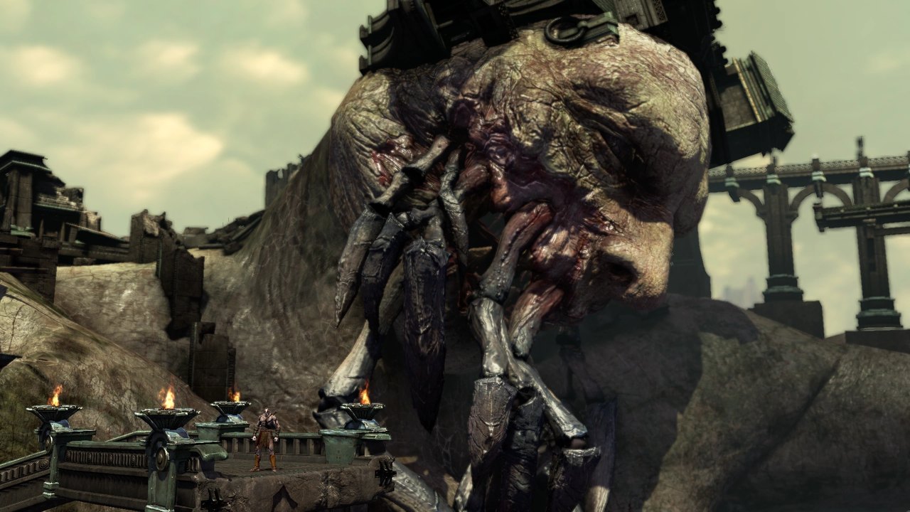 Nhà tù của Kẻ Bị Đày khoét vào cơ thể Titan Aegaeon trong God of War Ascension