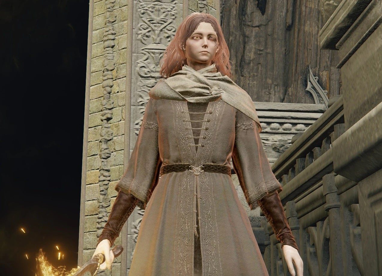 Melina in her traveling attire standing in the capital Leyndell