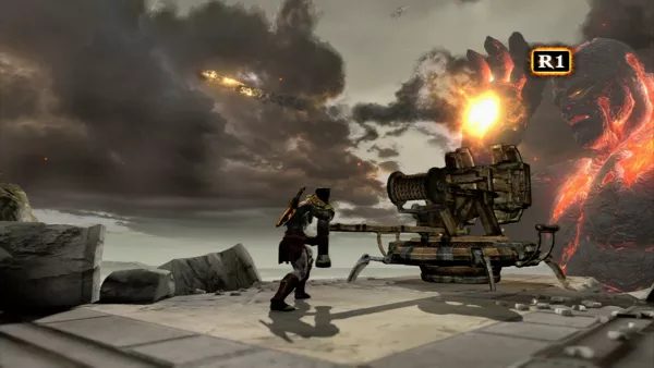 Kratos dùng máy bắn tên ballista bắn hạ cỗ xe của Helios với Titan lửa Perses phía sau trong God of War III